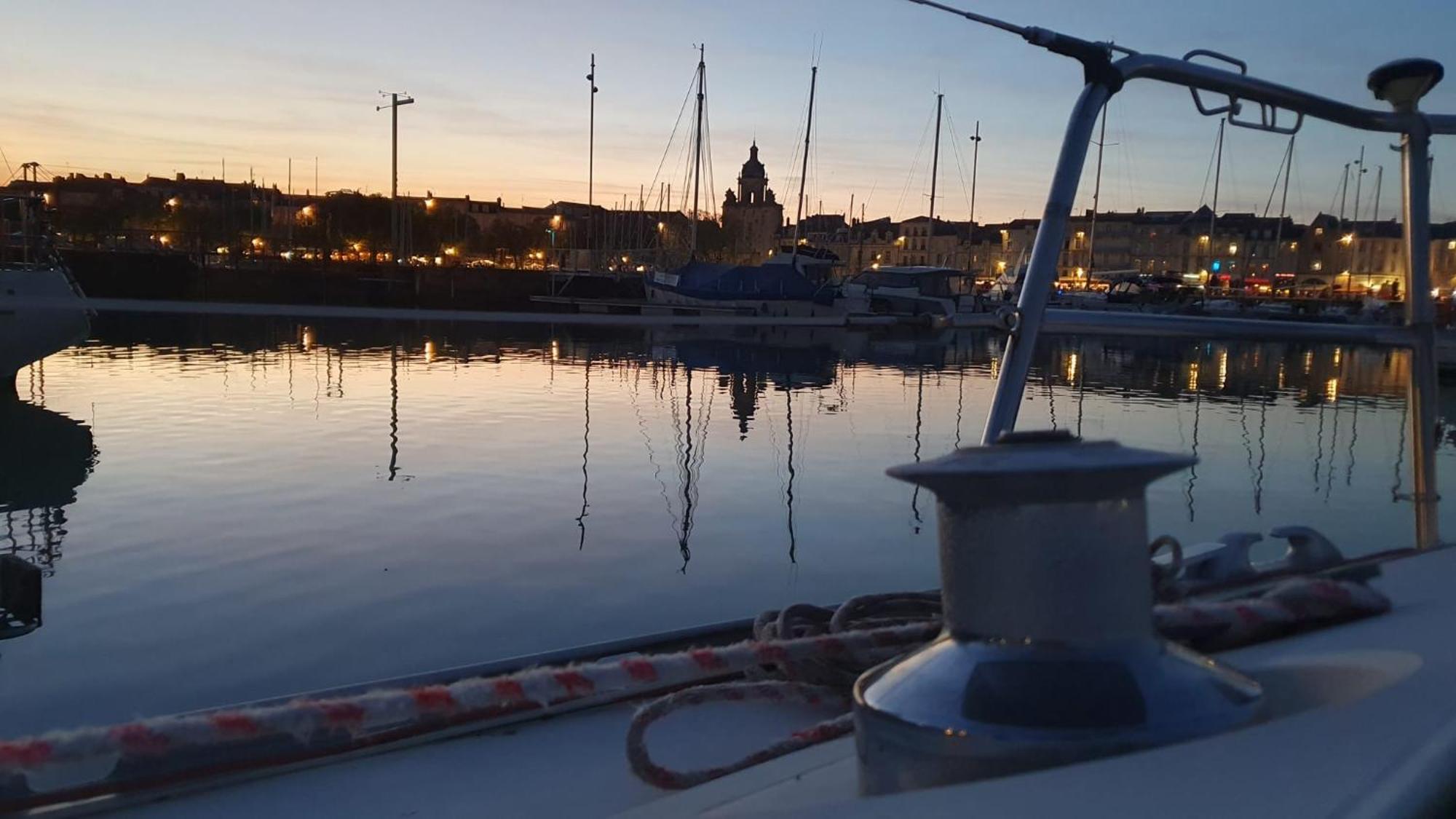 Coriandre 2 - Dormir Sur Un Grand Voilier 9 Personnes By Nuits Au Port La Rochelle  Dış mekan fotoğraf