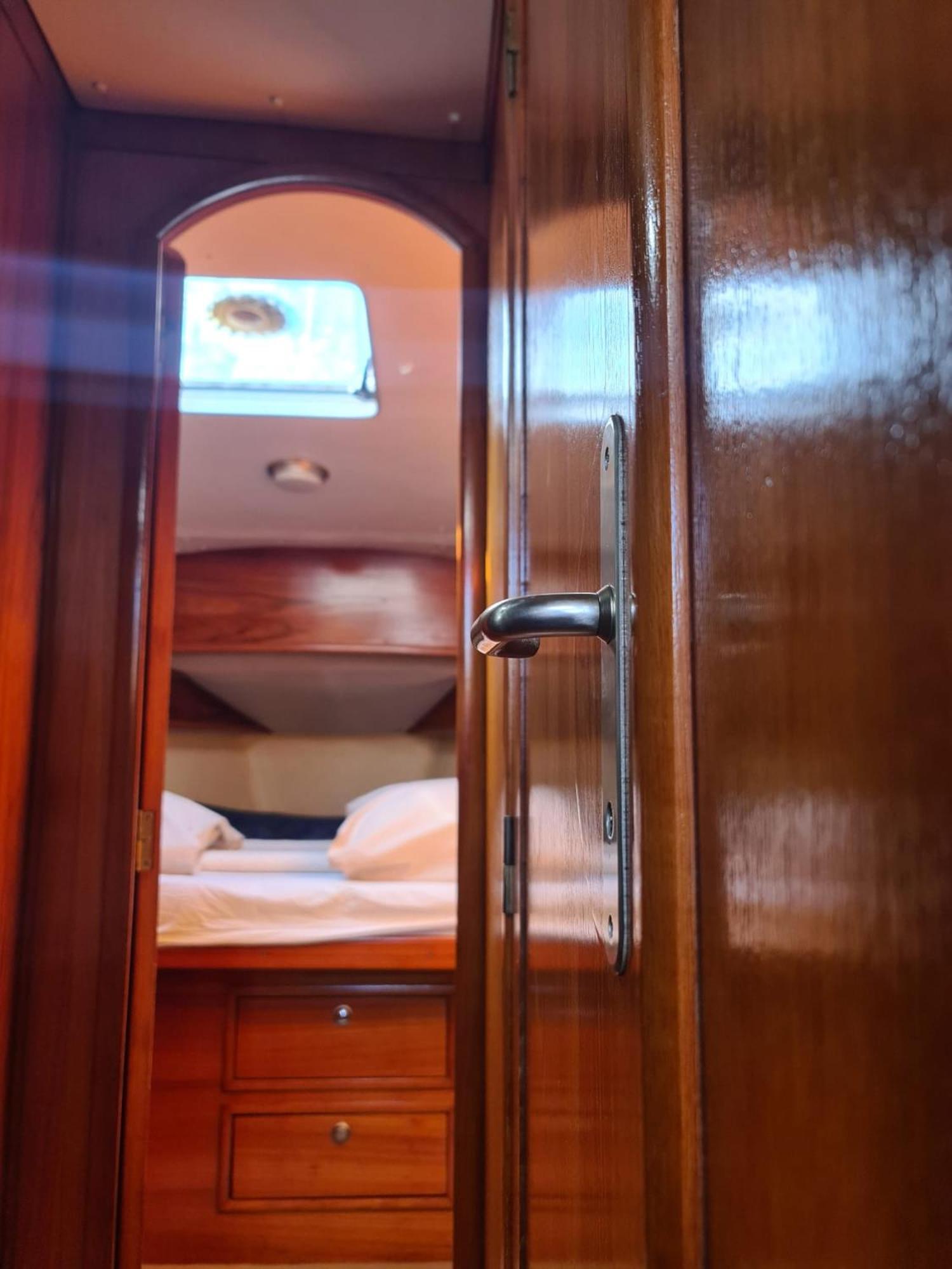 Coriandre 2 - Dormir Sur Un Grand Voilier 9 Personnes By Nuits Au Port La Rochelle  Dış mekan fotoğraf