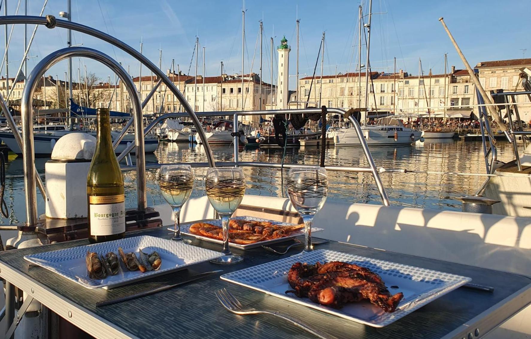 Coriandre 2 - Dormir Sur Un Grand Voilier 9 Personnes By Nuits Au Port La Rochelle  Dış mekan fotoğraf